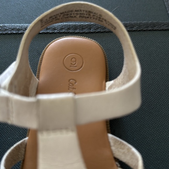 Cat & Jack sandals. Velcro close. Lightly worn. Bundle & save on shipping. - Picture 4 of 4